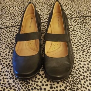 12W Mahogany Naturalizer Wedges